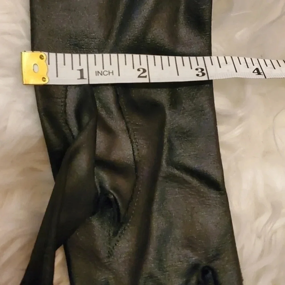 Van Raalte Mid‎ length.Glam gloves NEW